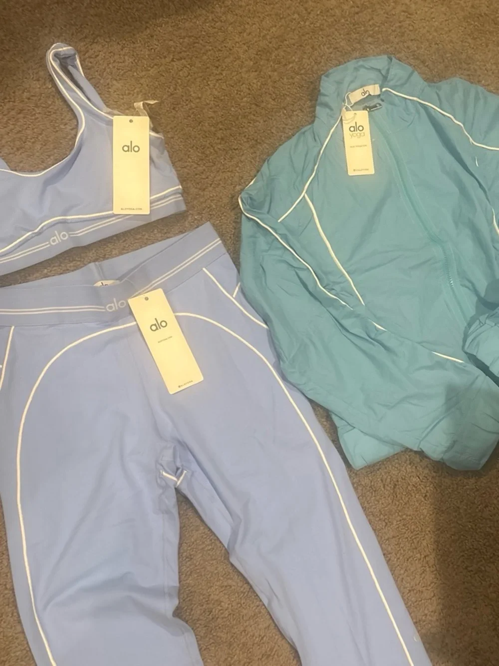 Alo Blue 3 Piece